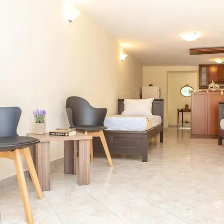 Naxos Premium Lägenhet *