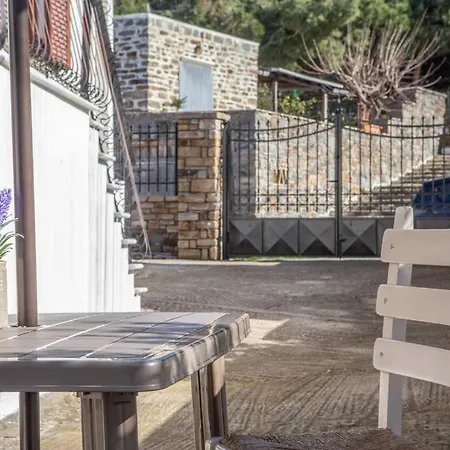 Naxos Premium * Ano Sangrion